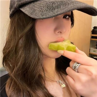 黑魔女2 海报
